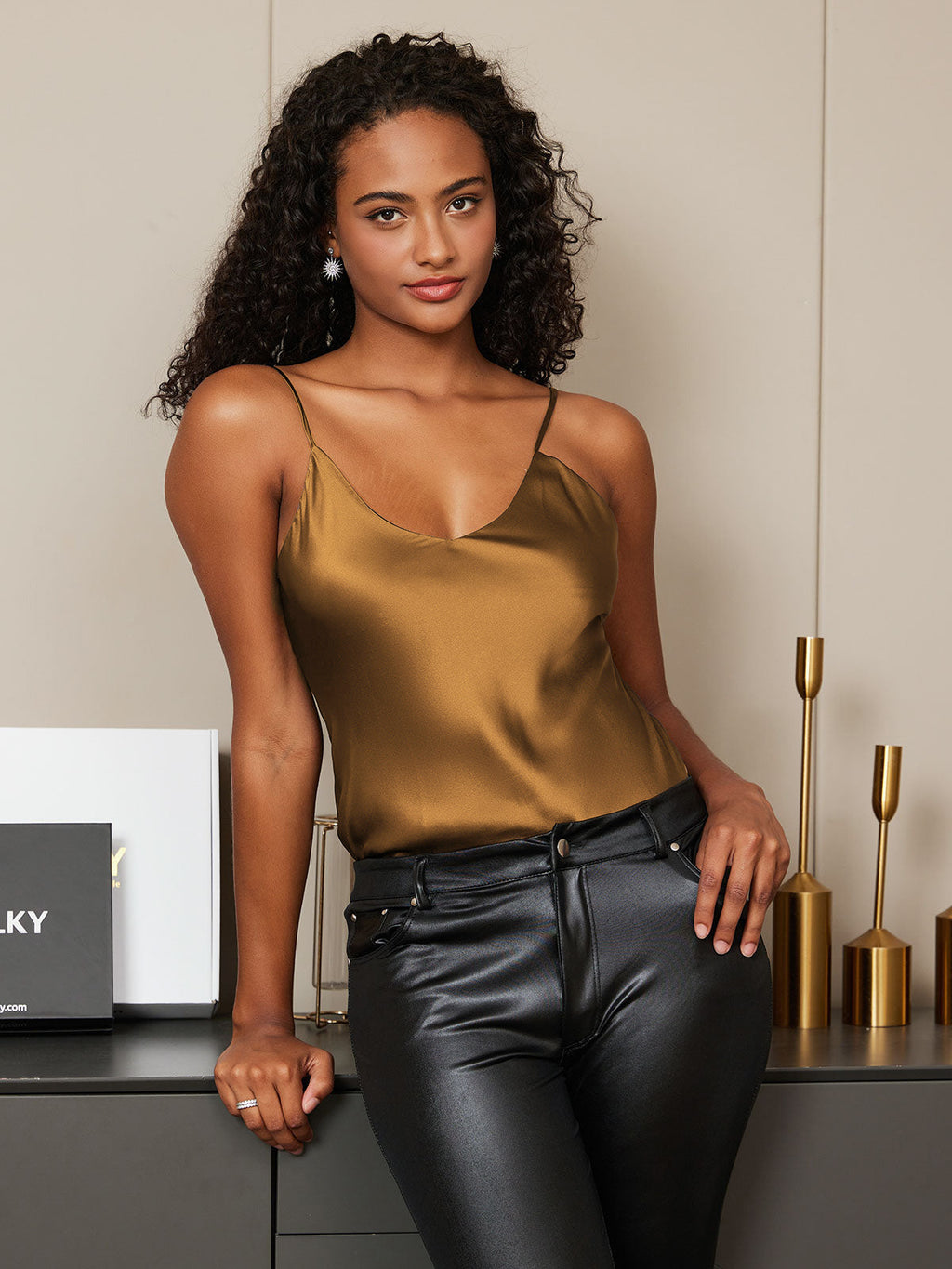 Camisolas de pura seda con tirantes finos