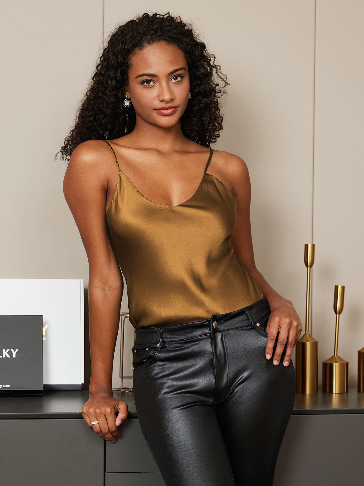 Camisolas de pura seda con tirantes finos