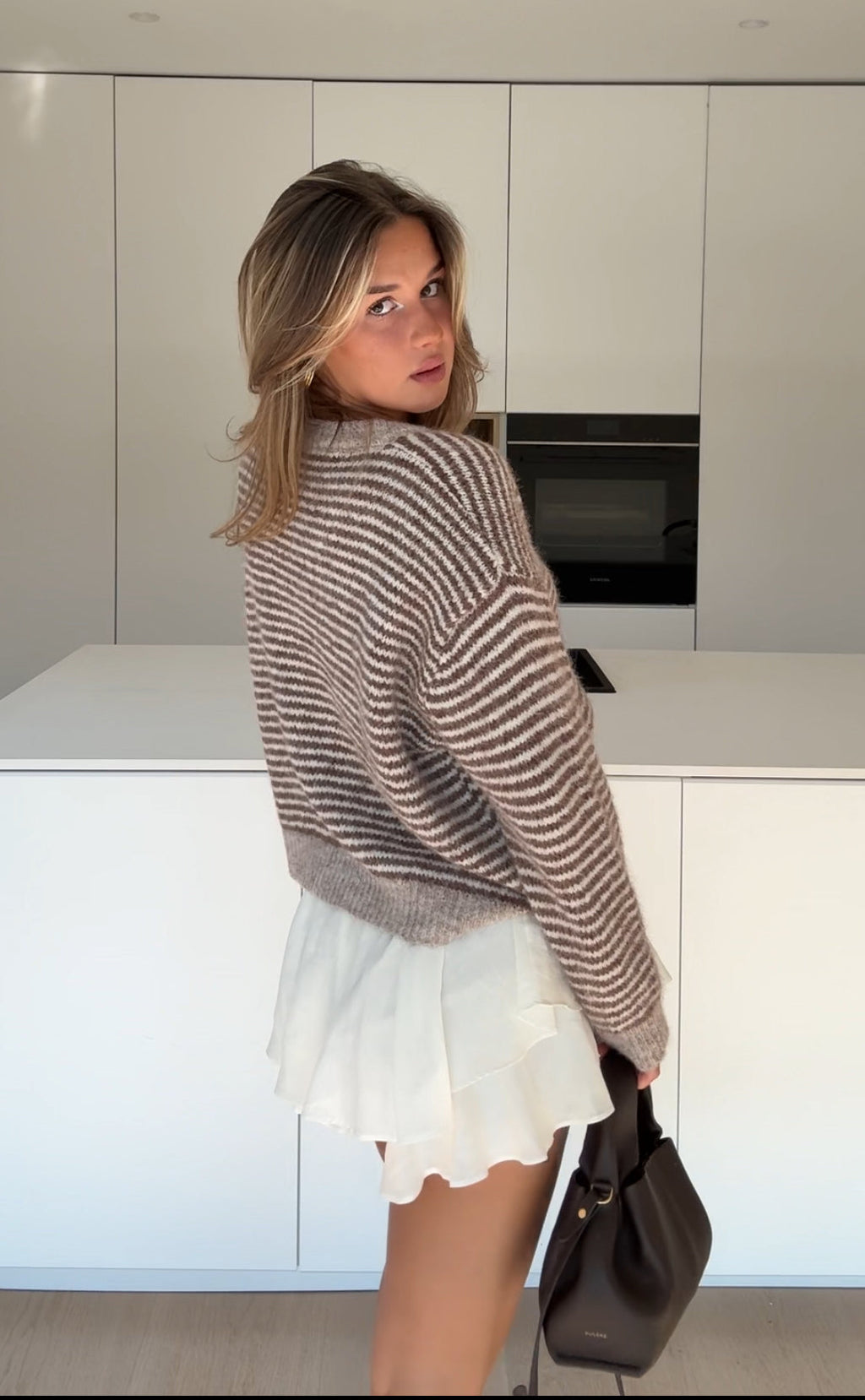 CÁRDIGAN DE RAYAS SUAVES CANELA