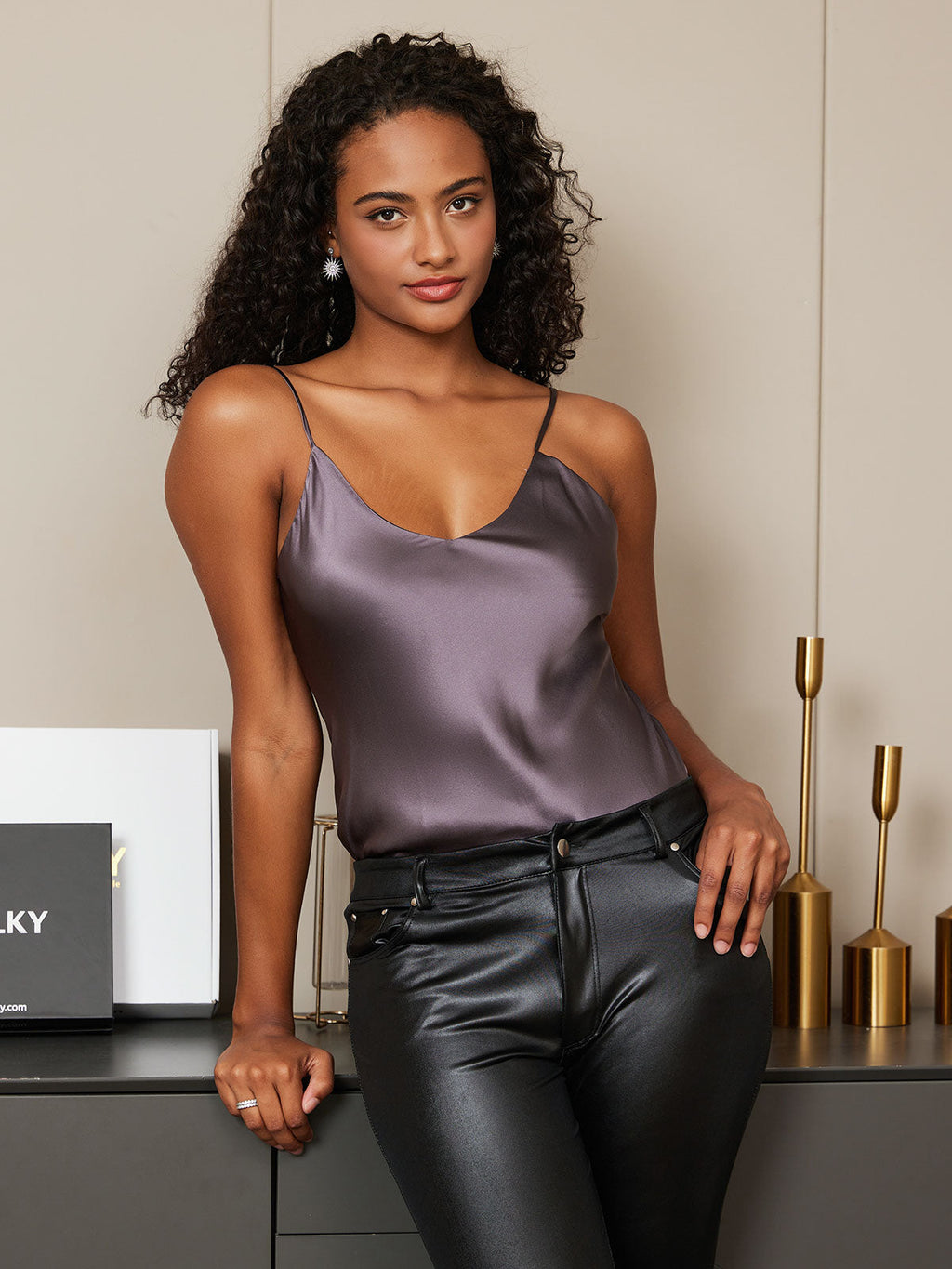 Camisolas de pura seda con tirantes finos