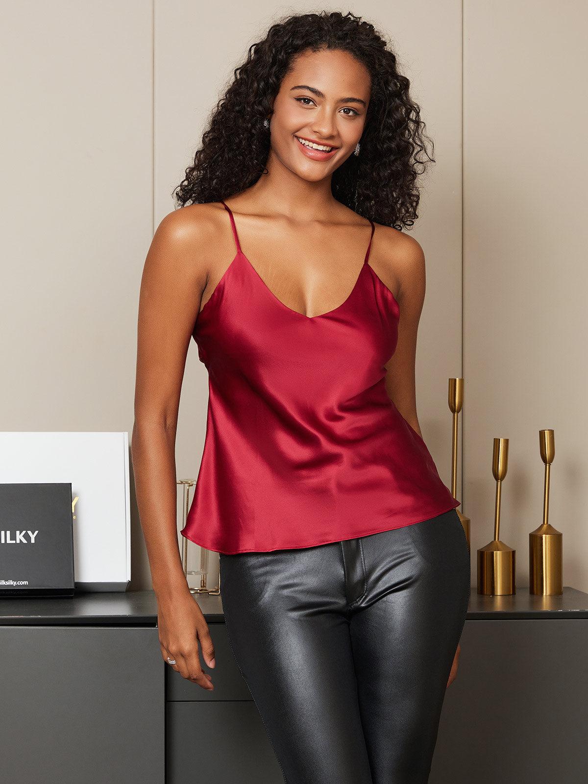 Camisolas de pura seda con tirantes finos